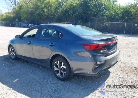 2019 Kia Forte Lxs z USA, uszkodzony, nr VIN 3KPF24AD9KE073522